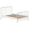 Bílá kovová postel Vipack Bronxx 140 x 200 cm