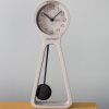 Šedé betonové stolní hodiny ZUIVER PENDULUM -fv-interier-25