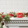 Střední vonná svíčka Yankee Candle Christmas Eve Signature -fv-interier-25