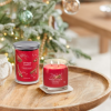 Střední vonná svíčka Yankee Candle Sparkling Cinnamon Signature -fv-interier-25