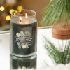 Velká vonná svíčka Yankee Candle Silver Sage & Pine Signature -fv-interier-25