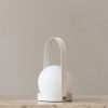 Bílá skleněná LED lampa AUDO CARRIE -fv-interier-25