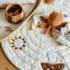 Bílá bavlněná hrací podložka Bloomingville Agnesa 100 cm  -fv-interier-25