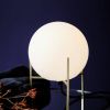 Opálově bílá skleněná stolní lampa Alton -fv-interier-25