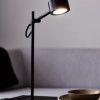 Černá kovová stolní LED lampa Clyde -fv-interier-25