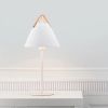 Bílá kovová stolní lampa Strap -fv-interier-25