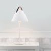 Bílá kovová stolní lampa Strap -fv-interier-25