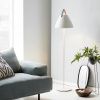 Bílá kovová stojací lampa Strap 155 cm -fv-interier-25