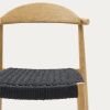 Dřevěná barová židle Kave Home Nina 62 cm s černým výpletem -fv-interier-25