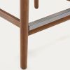 Ořechová dřevěná barová židle Kave Home Nina 62 cm s béžovým výpletem -fv-interier-25