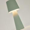 Mátově zelená kovová zahradní stolní LED lampa Kave Home Arenys S -fv-interier-25