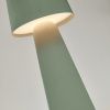 Mátově zelená kovová zahradní stolní LED lampa Kave Home Arenys M -fv-interier-25