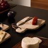 Sada servírovacího prkénka a nože Kave Home Suka 23 x 15 cm -fv-interier-25