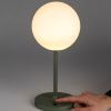 Zelená kovová stolní lampa WLL HUB -fv-interier-25