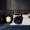 Bílá skleněná stolní lampa Nova Luce Lato se zlatou podstavou -fv-interier-25