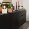 Černá komoda ZUIVER TRAVIS 180 x 45 cm -fv-interier-25