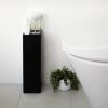 Černý kovový stojan na toaletní papír Yamazaki Tower 38,5 cm -fv-interier-25