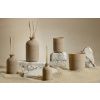 Vonná svíčka Kave Home The Essence 250 g -fv-interier-25