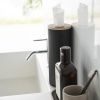Černý kovový box na ubrousky Yamazaki Rin 9,2 cm -fv-interier-25