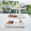 Bílý kovový třípatrový servírovací podnos Yamazaki Tower 25,7 cm -fv-interier-25