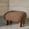 Hnědá bouclé podnožka Kave Home Nema 66,5 x 56,5 cm -fv-interier-25