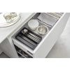 Set dvou kouřově šedých plastových organizérů Yamazaki Tower II. 24 x 8 cm -fv-interier-25
