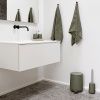 Olivově zelený porcelánový stojan na zubní kartáčky Nova -fv-interier-25