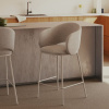 Béžová čalouněná barová židle Kave Home Maina II. 65 cm -fv-interier-25