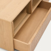 Dubová komoda Kave Home Helvine 200 x 40 cm -fv-interier-25