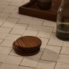 Set čtyř hnědých dřevěných podtácků Kave Home Rommu -fv-interier-25