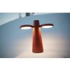 Zemitě červená nabíjecí stolní LED lampa Fermob Oto 27 cm -fv-interier-25