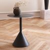 Černý kovový odkládací stolek Kave Home Yinan 48 cm -fv-interier-25