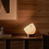 Bílá stolní lampa Kave Home Shenli -fv-interier-25