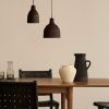 Černá terakotová váza Kave Home Menre 34 cm -fv-interier-25Černá terakotová váza Kave Home Menre 34 cm
