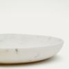 Bílý mramorový servírovací talíř Kave Home Ecin 30 cm -fv-interier-25