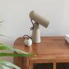 Béžová kovová stolní lampa WLL VESPER -fv-interier-25