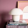 Béžová kovová stolní lampa Toad -fv-interier-25