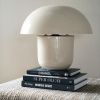 Béžová kovová stolní lampa Toad -fv-interier-25