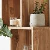 Masivní knihovna Kave Home Aroba 132 x 55 cm -fv-interier-25