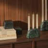 Zelený mramorový svícen Kave Home Signe 15 cm -fv-interier-25
