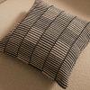 Černobílý bavlněný povlak na polštář Kave Home Levu 45 x 45 cm -fv-interier-25
