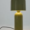 Zelená kovová stolní lampa Kave Home Monze -fv-interier-25