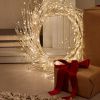 Zlatý vánoční LED věnec Kave Home Bria 60 cm -fv-interier-25