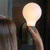 Kaktusově zelený nástěnný držák na zahradní lampu Fermob Aplo -fv-interier-25