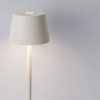 Bílá kovová nabíjecí stolní LED lampa Nova Luce Deck -fv-interier-25