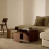 Set tří ořechových odkládacích stolků Kave Home Litto -fv-interier-25