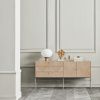 Opálově bílá skleněná stolní lampa Acorn 32 cm -fv-interier-25