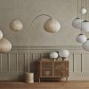 Opálově bílá skleněná stolní lampa Acorn 32 cm -fv-interier-25