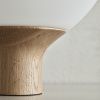 Opálově bílá skleněná stolní lampa Acorn 41 cm -fv-interier-25