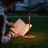 Bílo-černá kovová stolní nabíjecí LED lampa Asteria -fv-interier-25